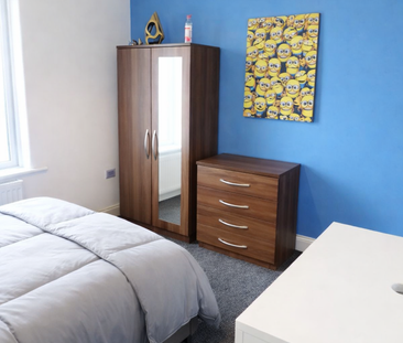 1 bedroom in a house share to rent - Photo 1