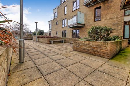 Flat – Purpose Built – 61 Beacon Rise, Newmarket Road, Cambridge 61 - To Rent - Photo 2