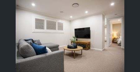 Waterfront Hamptons Style Villa with Pontoon and Skyline Views - Photo 4