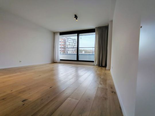 Appartement te huur - Photo 1