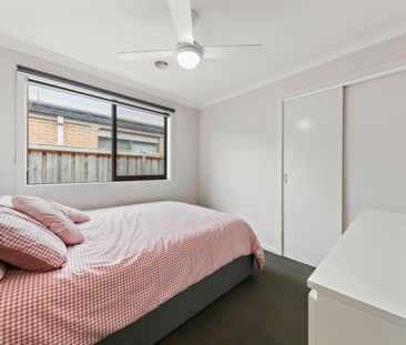 53 Caversham Drive, Pakenham VIC 3810 - House For Rent | Domain - Photo 5