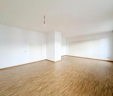 SANIERTE 2-ZIMMERWOHNUNG IN DER STADTMITTE ZU MIETEN! - Photo 1
