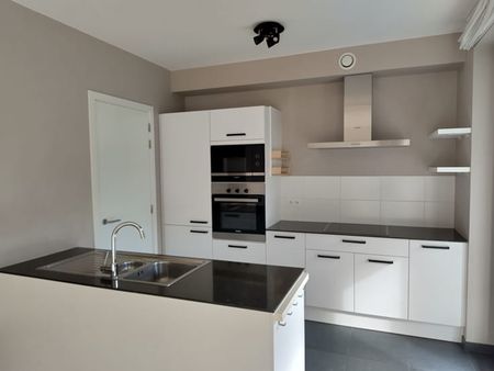 Appartement te huur - Foto 5