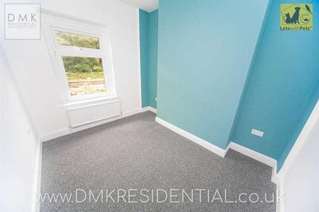 Station Terrace, Treherbert, Treorchy, CF42 - Photo 4