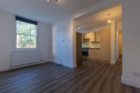 1 bedroom flat to rent - Photo 2
