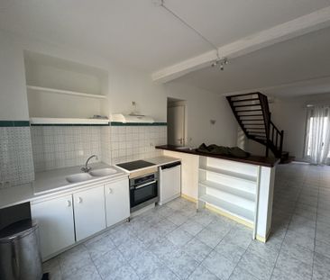 Location Appartement 3 pièces 83m² ANGOULEME 16000 - Photo 4