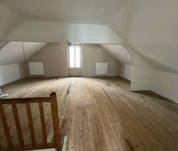A LOUER - Quartier St Henri - Maison de 99.60m² avec jardin, garage... - Photo 5