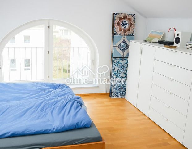 Möbliertes 20-m²-Zimmer in Altbauwohnung mit Dachterrasse in Düsseldorf-Grafenberg - Foto 1