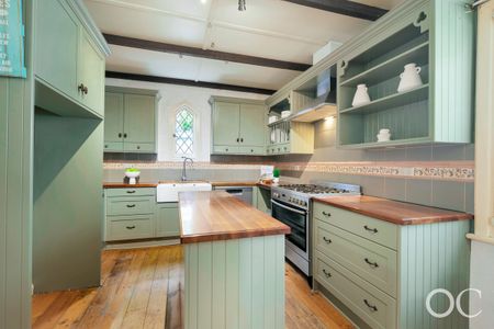 Open the Door to Coastal Charm and Character in Port Noarlunga - Photo 5