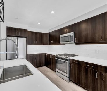 For Lease - 600 Parade Drive, Stittsville - Munster - Richmond, Ont... - Photo 1