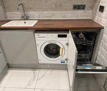 1 Bed Flat, Kingsland Road, E8 - Photo 5