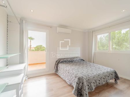 Excellent 8 Bedroom house / villa for rent in Bétera, Valencia - Photo 4