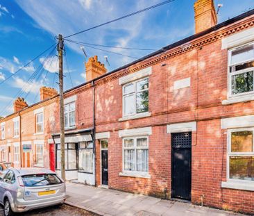 3 bedroom terraced house to rent - Photo 5