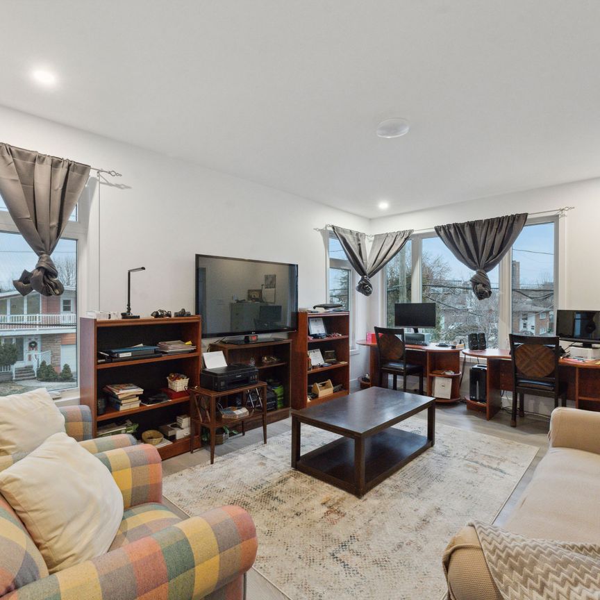 For Lease - 137 Duford Street Unit# A, Vanier and Kingsview Park, Ontario - Photo 1