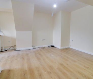 2 bed apartment to rent in Junction Road, Wigston, LE18 - Photo 3