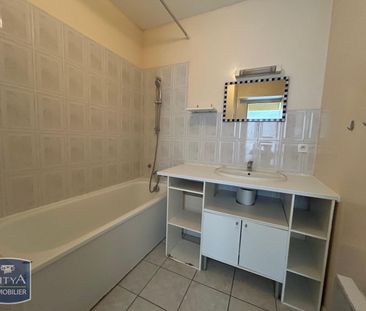 Location Appartement 3 pièces 66m² POITIERS 86000 - Photo 5