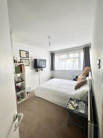 4 bedroom house share to rent - Photo 2