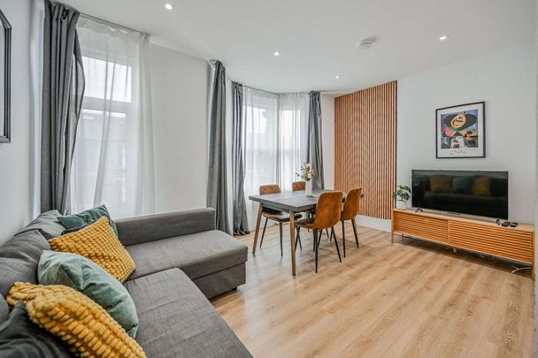 2 bedroom flat to rent - Photo 1