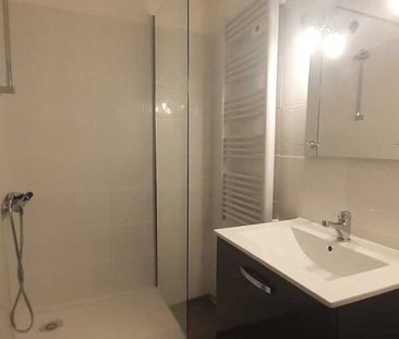 Location Appartement 1 pièce 20m² NIMES 30000 - Photo 3