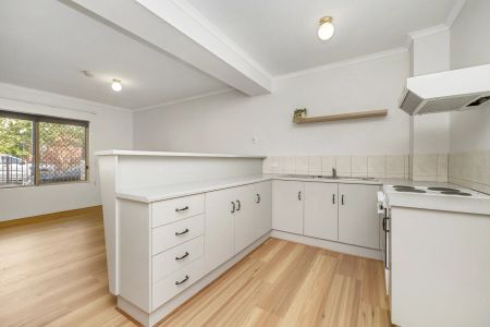 City-Fringe Living with Privacy & Convenience - Photo 5