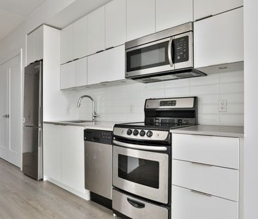 For Lease - 56 Annie Craig Drive Unit# 305, Toronto, Ontario - Photo 3