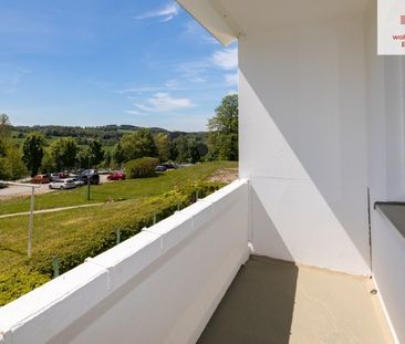 Modern sanierte 2-Raum–Wohnung mit Balkon im Barbara-Uthmann-Ring -... - Foto 1