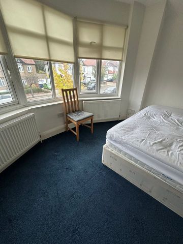 Room in a Shared House, Hendale Avenue, NW4 - Photo 4
