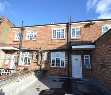 Surbiton, Surrey, KT6 - Photo 3