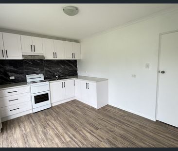 Three Bedroom Home - Photo 4