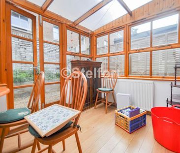 4 bedroom terraced house to rent - Photo 6