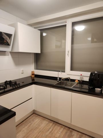 Te huur: Appartement Nicolaas Anslijnstraat in Amsterdam - Photo 2