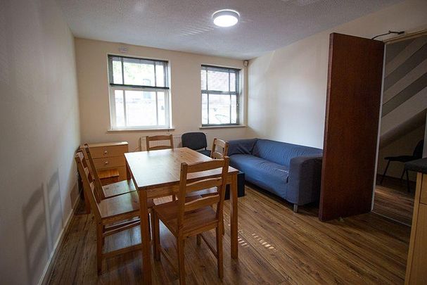 3 bedroom townhouse to rent - Photo 1