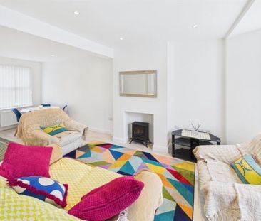 28 Windsor Road, Belfast, BT9 7FQ - Photo 2