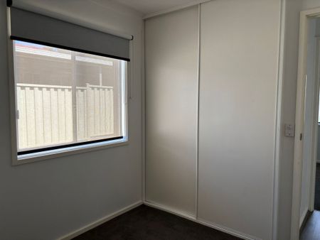 Charming Family Home in Meadow Heights - Photo 3