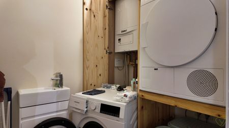 Gerenoveerde woning met zonnige tuin en zonnepanelen in Eeklo! - Photo 2