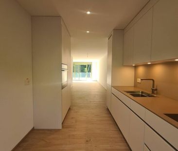 Erstvermietung! 3.5-Zimmer-Wohnung mit Terrasse direkt am Wasser in... - Photo 2