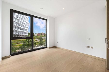 Embassy Gardens, 1 Viaduct Gardens, London, SW11 7AY - Photo 5