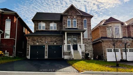 Detached Home For Lease | E8121618 - Photo 3