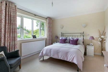 4 bedroom detached house to rent - Photo 5