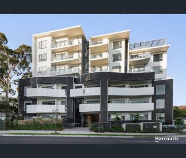 Contemporary Apartment Living with City Views - Photo 2