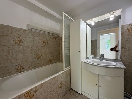 Location Appartement 1 pièce 35m² - Photo 4
