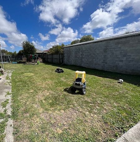 An old house with new shower, new aircon - Photo 2