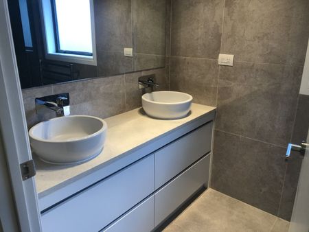 Immaculate home with Granny flat - Photo 3