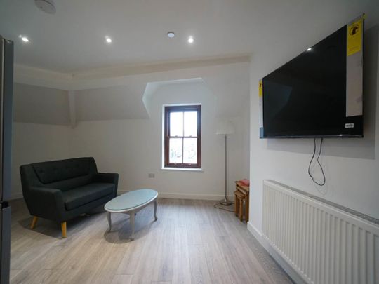 Apartment 3, 1 Trevelyan - Photo 1