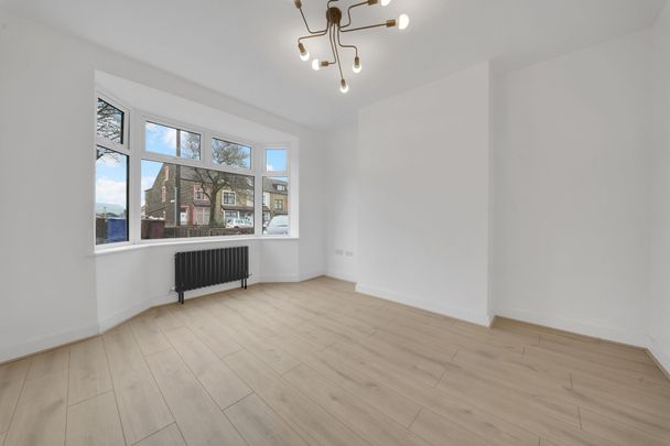 Rossendale Road - Photo 1