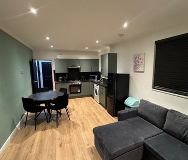 1 Bed Flat, Deptford High Street, SE8 - Photo 6