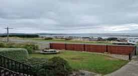 Beautifully Presented Family Home with Views, Warmth & Space! - Photo 5