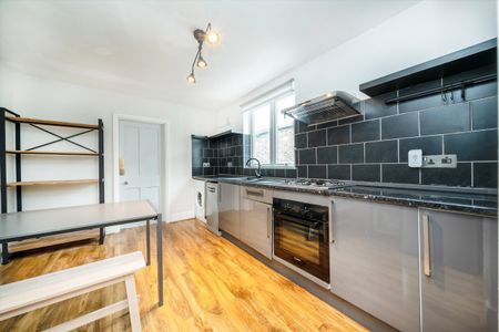 Montgomery Road, Chiswick, W4, London - Photo 4