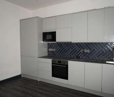 North Avenue, London, W13 - Photo 3