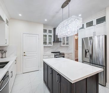 For Lease - 1 Orangeblossom Trail, Brampton, Ontario - Photo 3